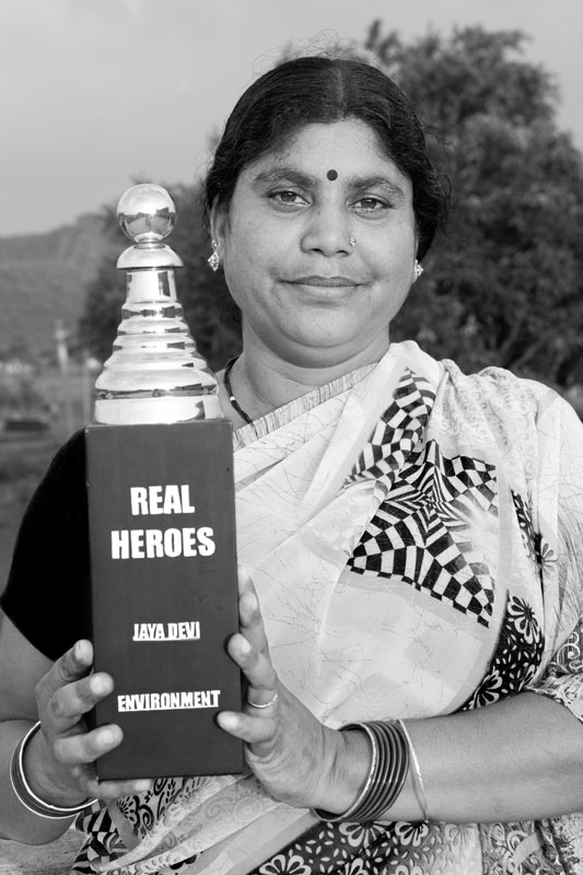 Jaya Devi - the Water Lady - with the 'Real Heroes' award conferred by CNN, IBN and Reliance Foundation for the year 2012